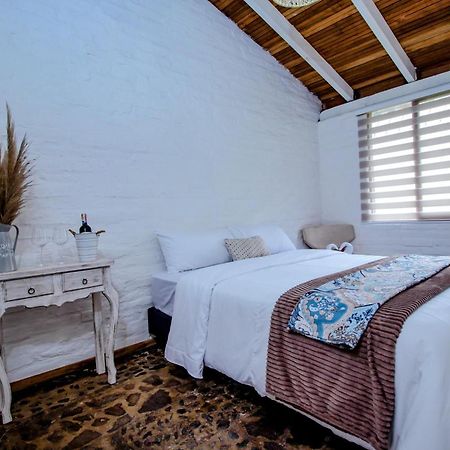 Rustic Quinta La Aurora Bed & Breakfast บาญอส ภายนอก รูปภาพ