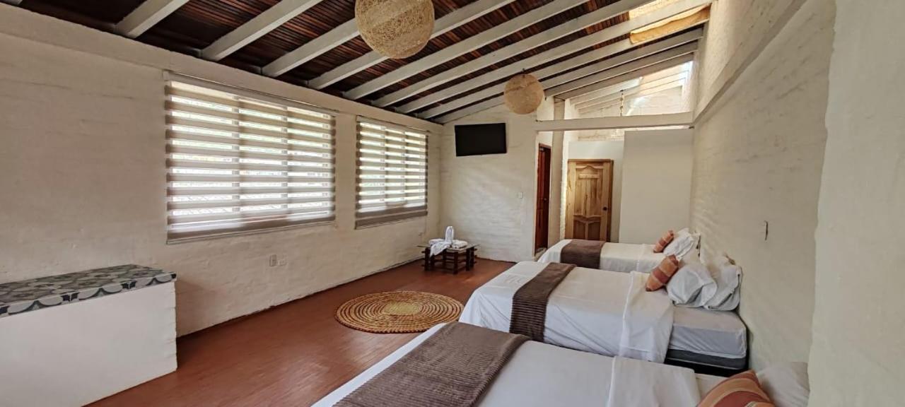 Rustic Quinta La Aurora Bed & Breakfast บาญอส ภายนอก รูปภาพ